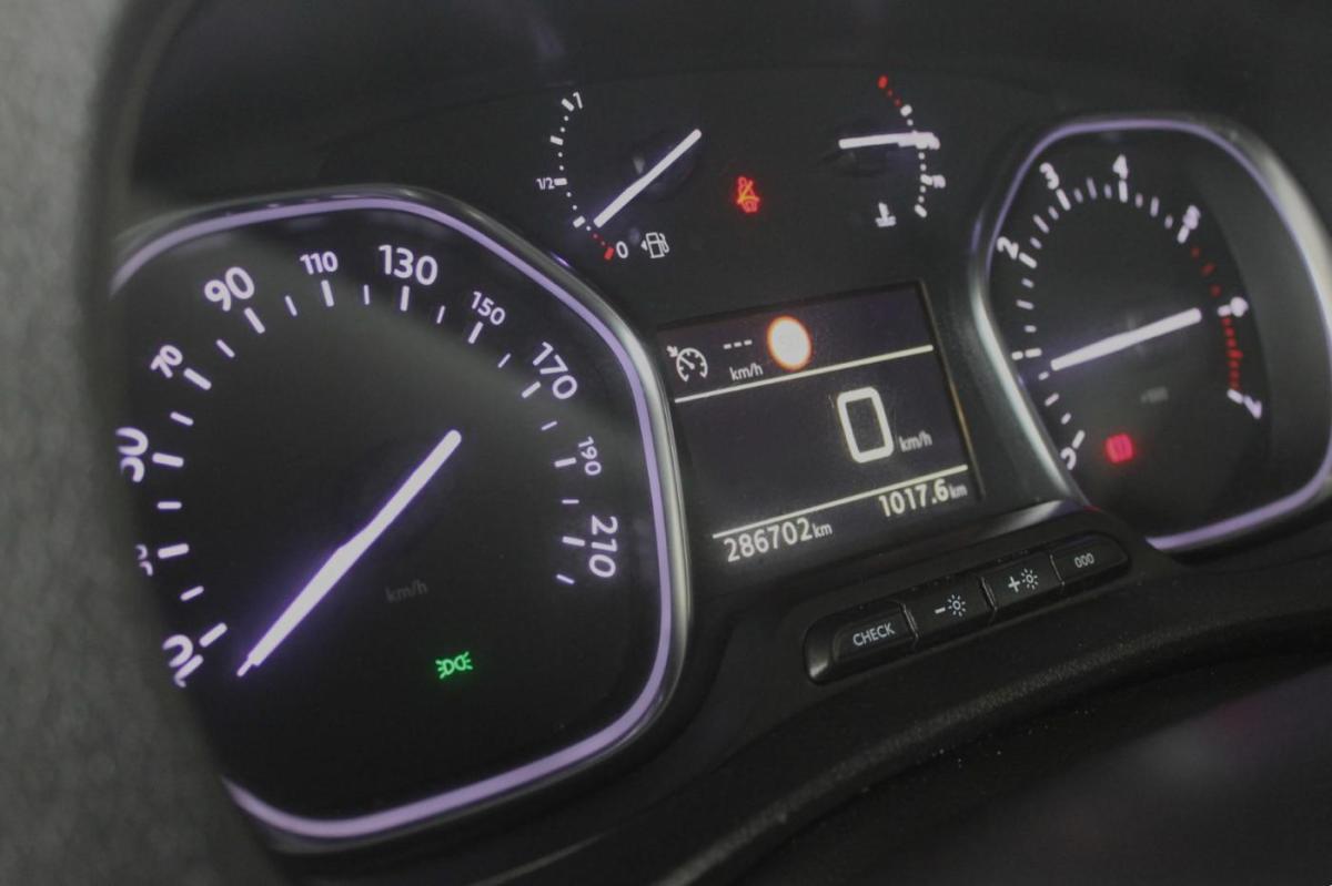 citroen-spacetourer-2019-diesel-1499cc