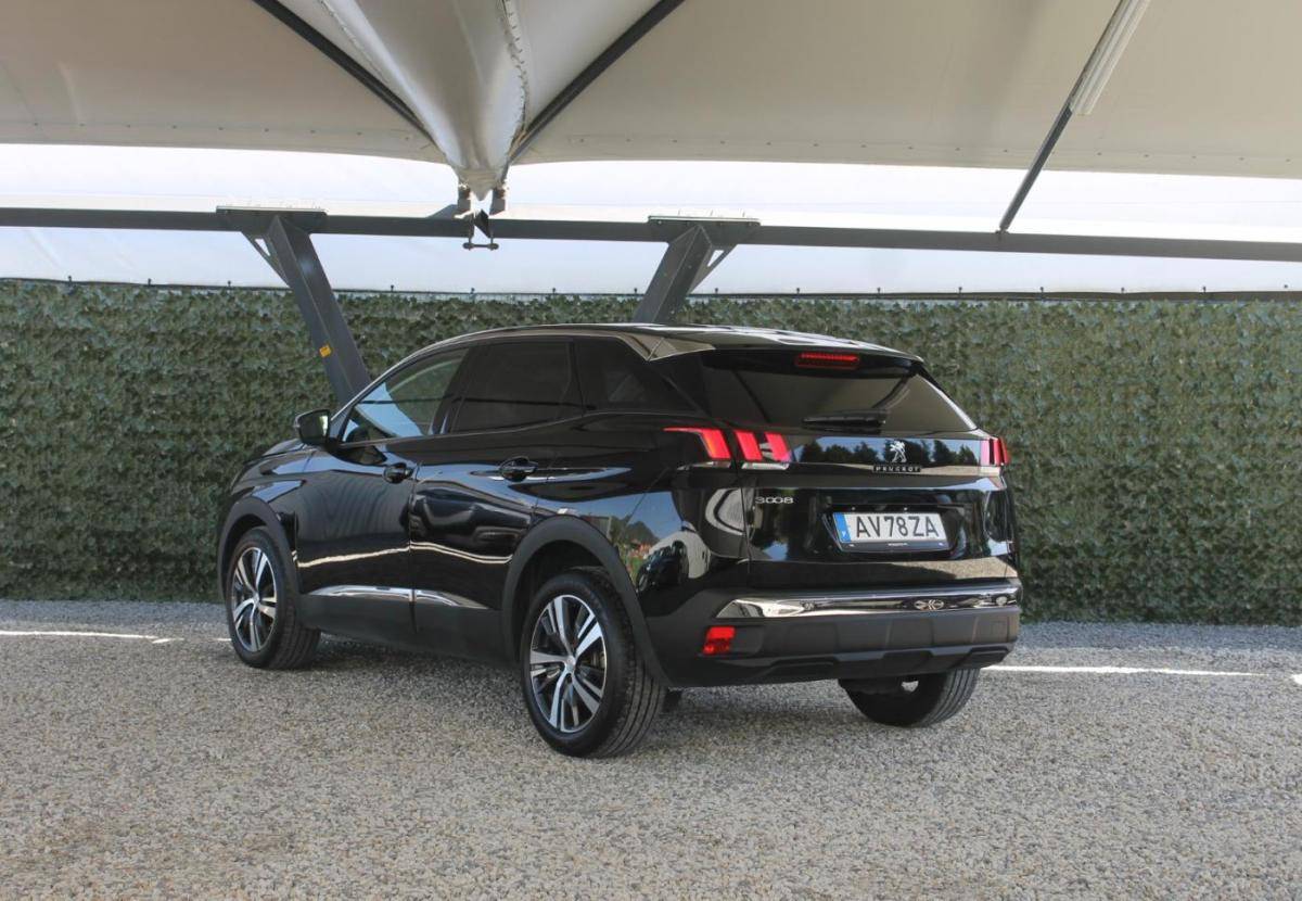peugeot-3008-2023-diesel-1499cc