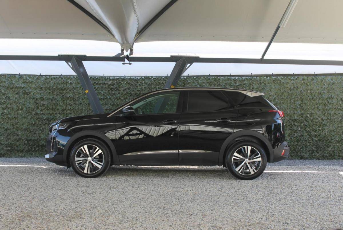 peugeot-3008-2023-diesel-1499cc