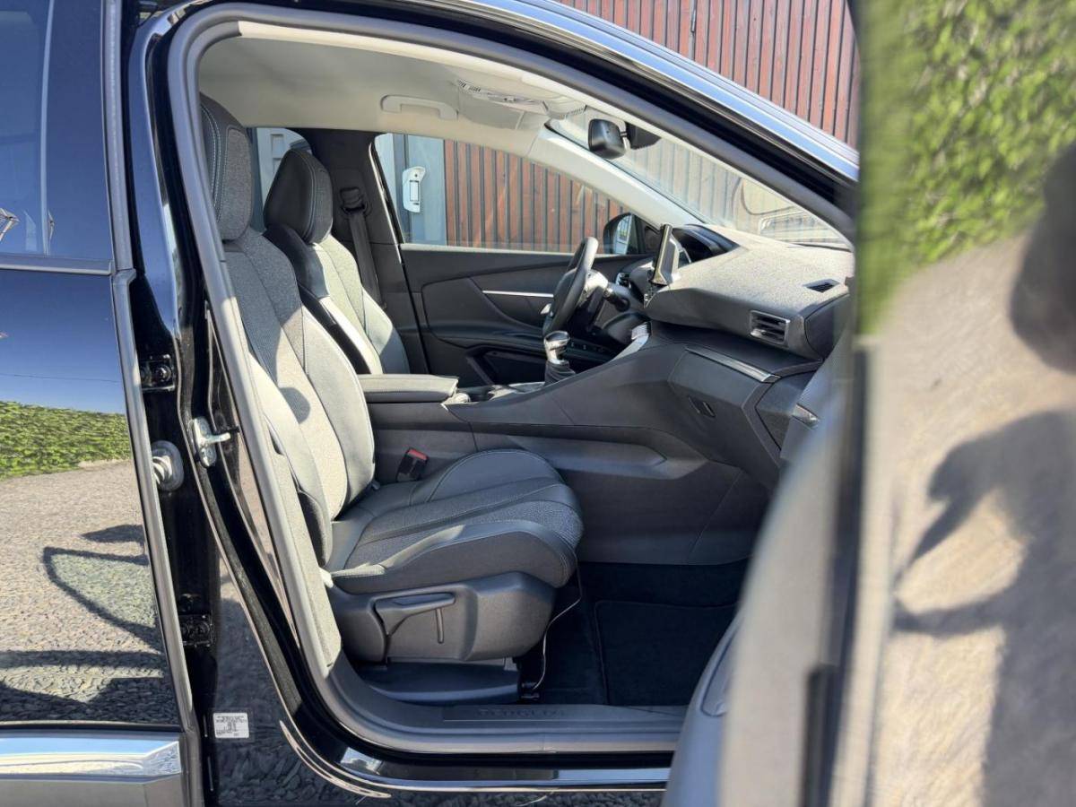peugeot-3008-2023-diesel-1499cc