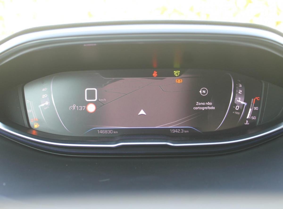 peugeot-3008-2023-diesel-1499cc