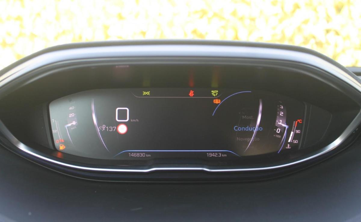 peugeot-3008-2023-diesel-1499cc