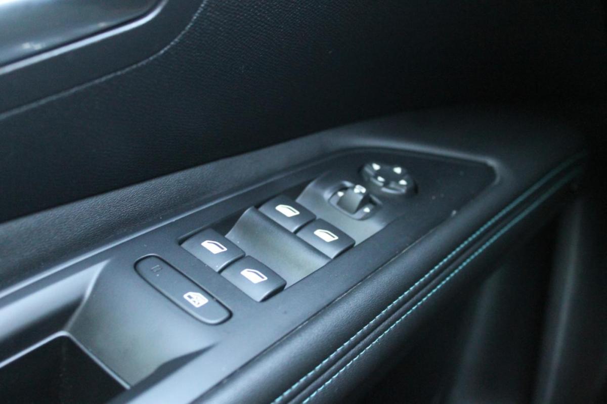 peugeot-3008-2023-diesel-1499cc