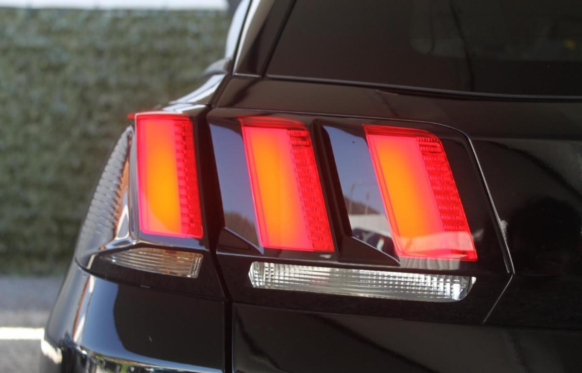 peugeot-3008-2023-diesel-1499cc