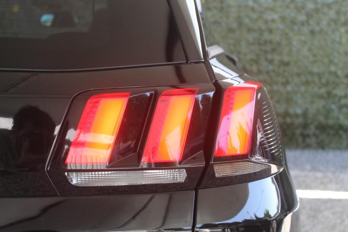 peugeot-3008-2023-diesel-1499cc