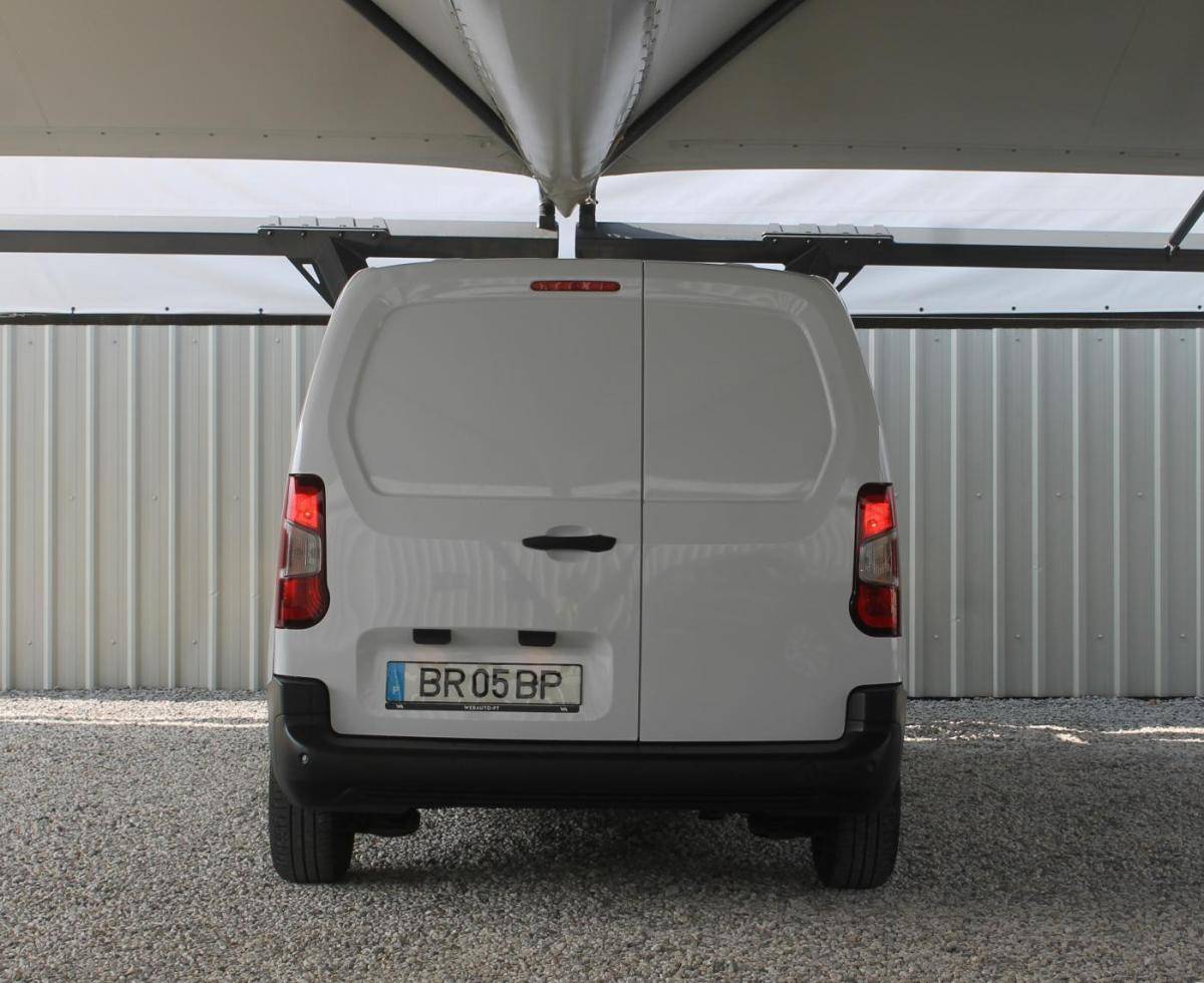 peugeot-partner-2025-diesel-1499cc