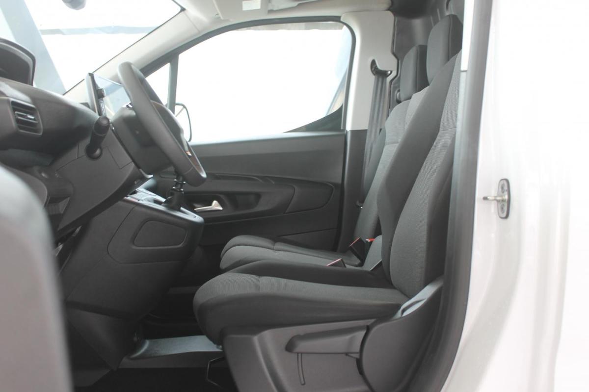 peugeot-partner-2025-diesel-1499cc