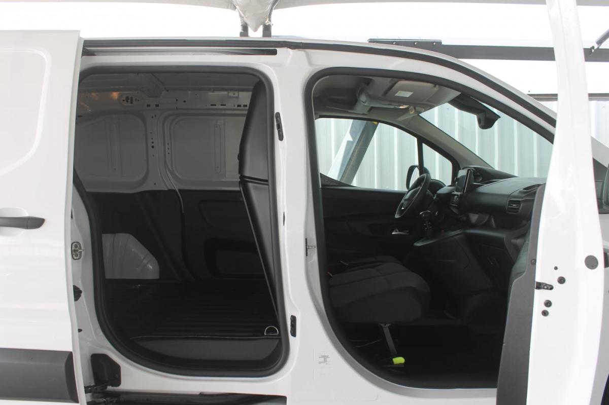 peugeot-partner-2025-diesel-1499cc