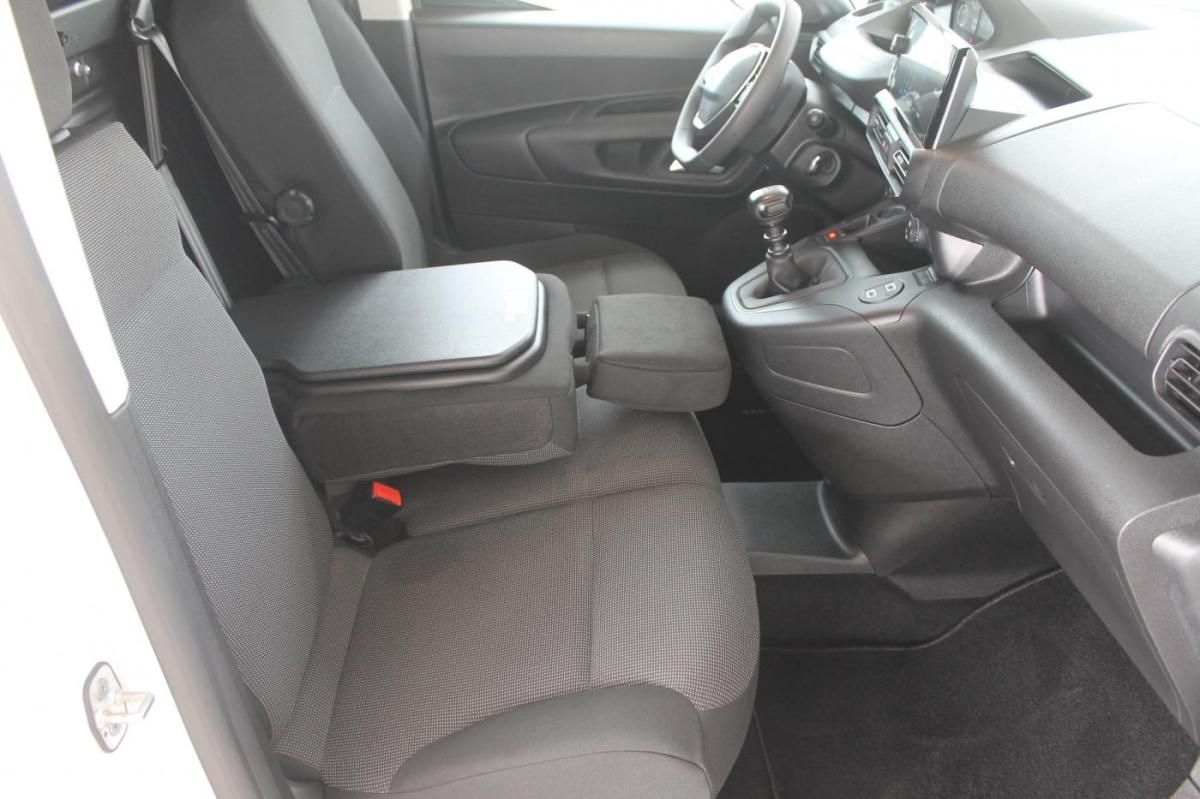 peugeot-partner-2025-diesel-1499cc