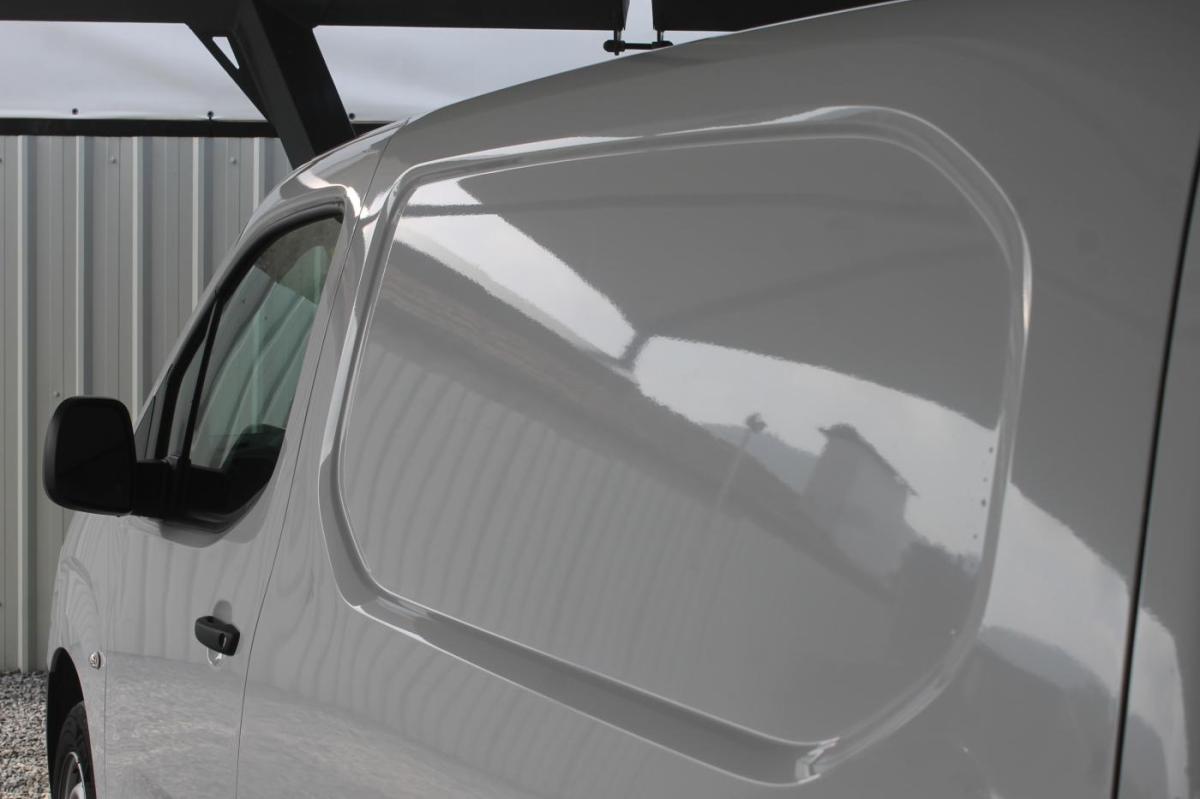 peugeot-partner-2025-diesel-1499cc