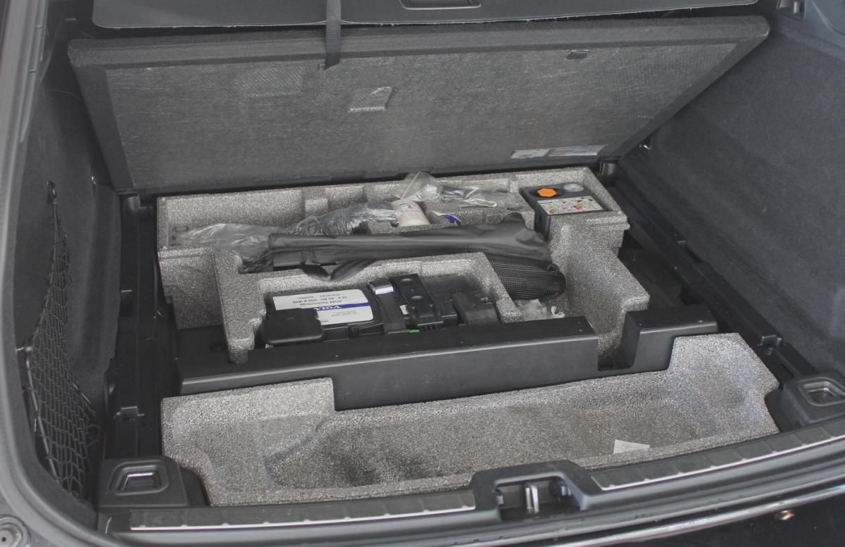 volvo-xc60-2017-hibrido-a-gasolina-1969cc