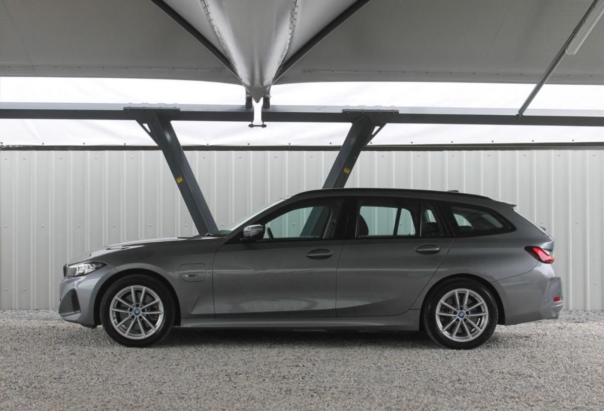 bmw-serie-3-2023-hibrido-a-gasolina-1998cc