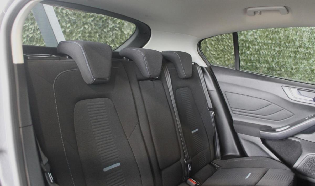 ford-focus-2023-gasolina-998cc