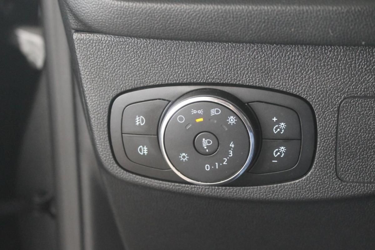 ford-focus-2023-gasolina-998cc