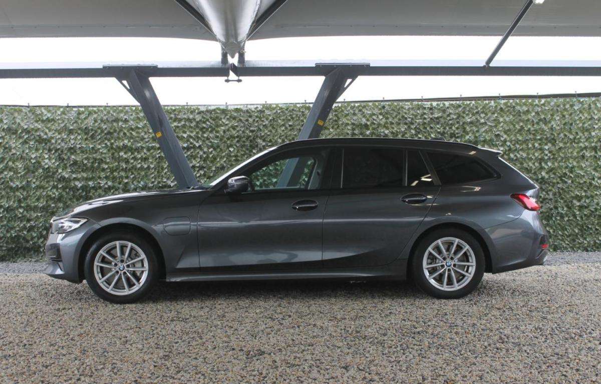 bmw-serie-3-2021-hibrido-a-gasolina-1998cc
