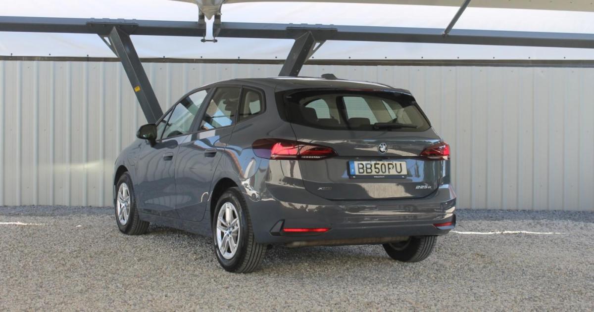 bmw-serie-2-2023-hibrido-a-gasolina-1499cc