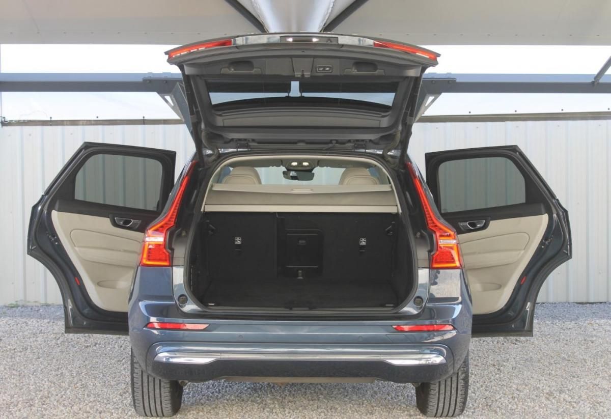 volvo-xc60-2022-hibrido-a-gasolina-1969cc