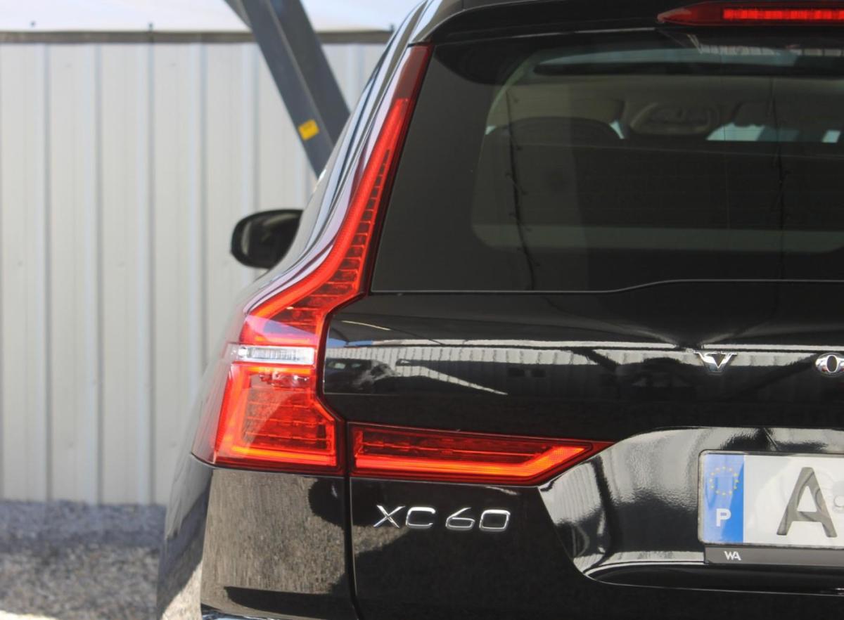 volvo-xc60-2022-hibrido-a-gasolina-1969cc