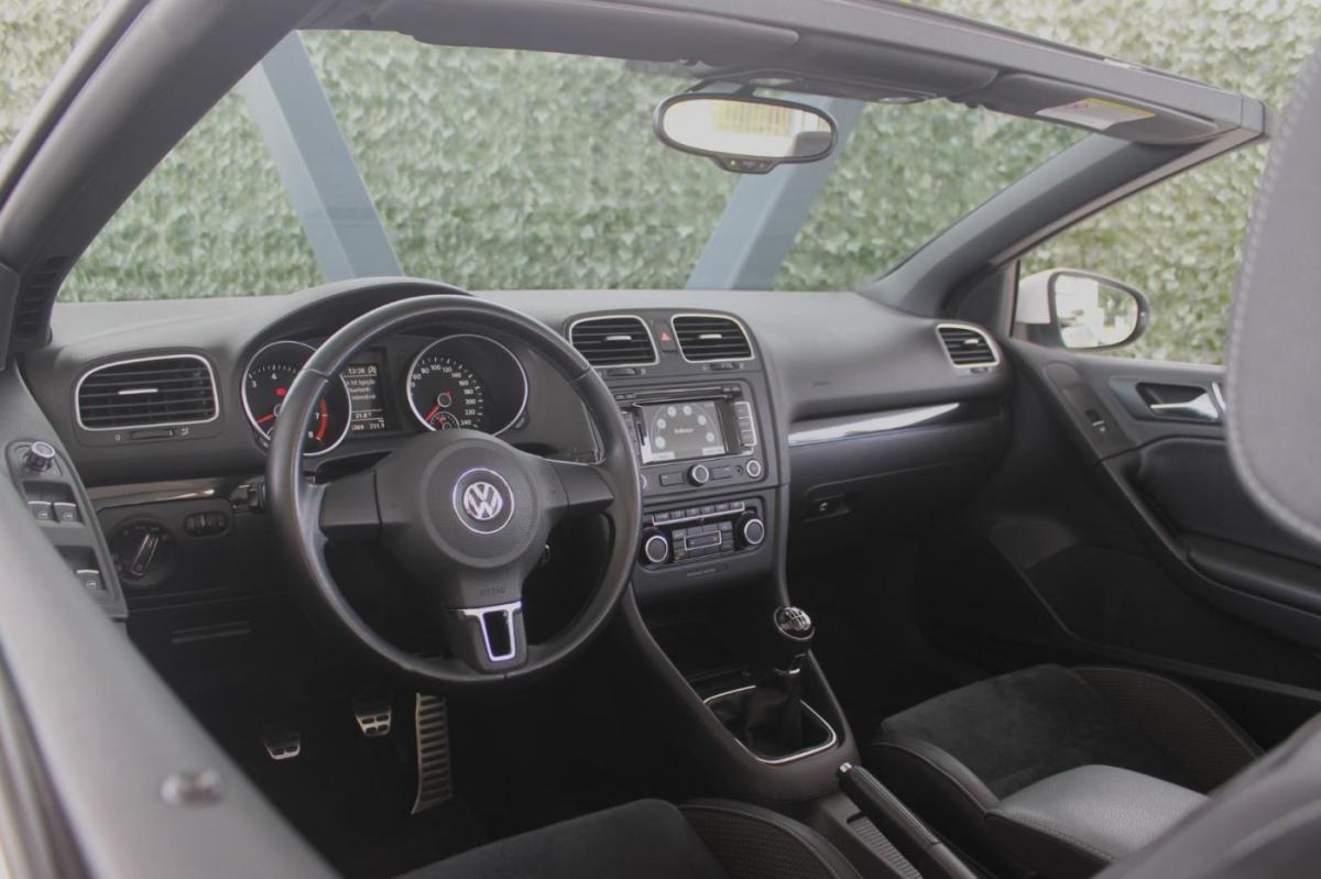 volkswagen-golf-cabriolet-2012-gasolina-1197cc