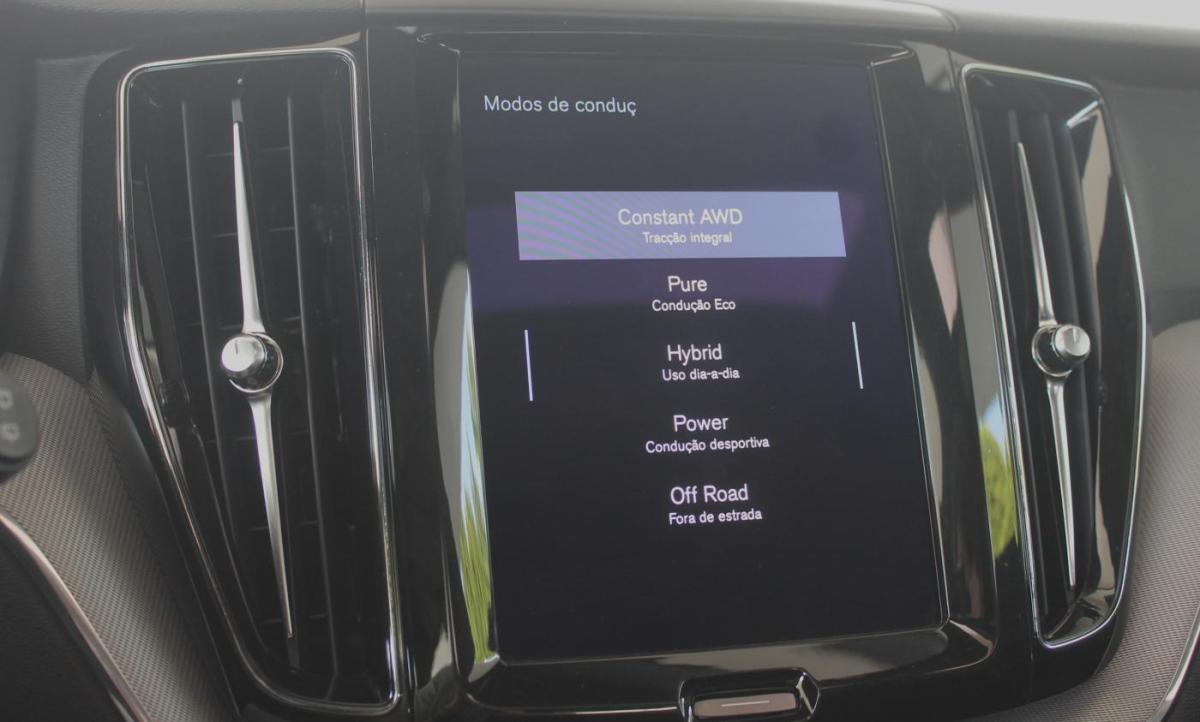 volvo-xc60-2017-hibrido-a-gasolina-1969cc