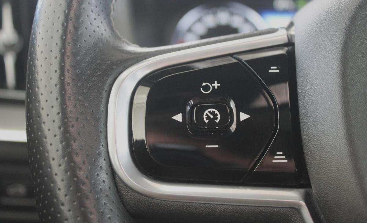 volvo-xc60-2017-hibrido-a-gasolina-1969cc
