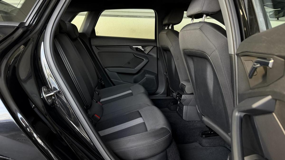 audi-a3-sportback-2023-diesel-1968cc