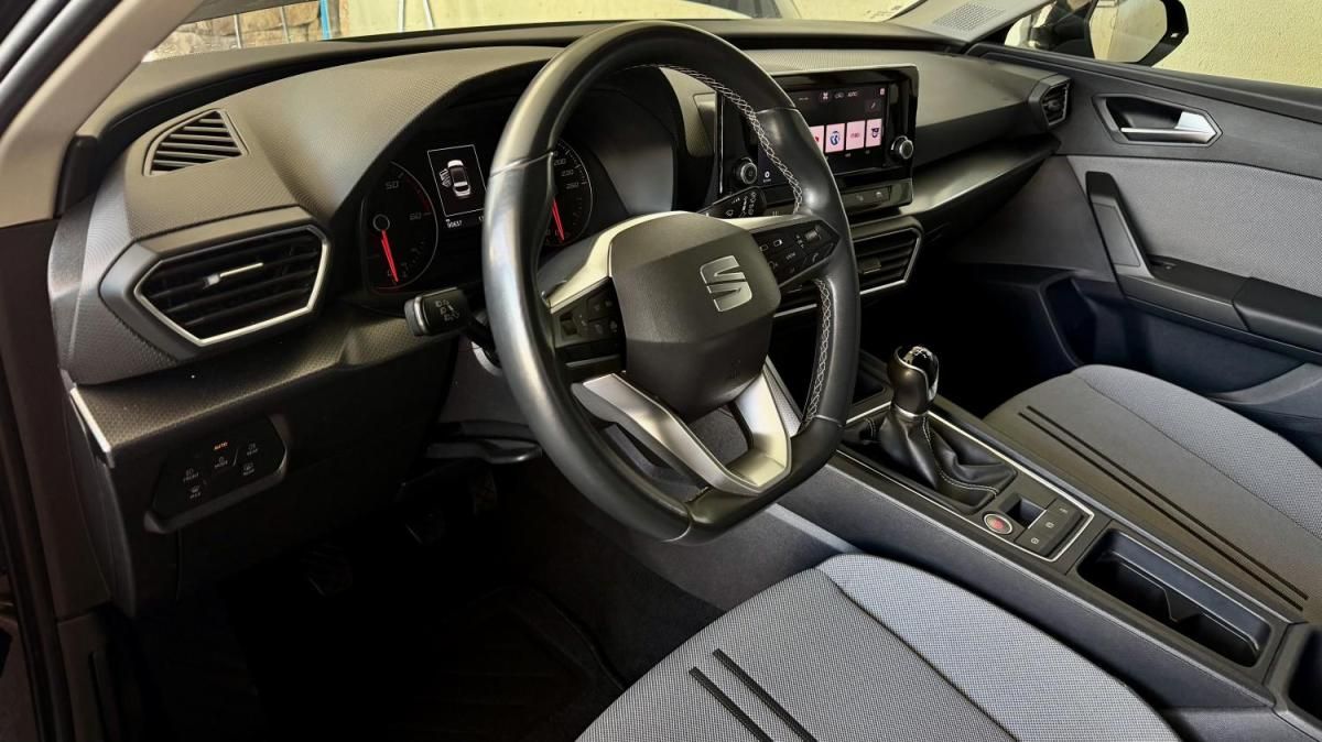 seat-leon-2023-diesel-1968cc