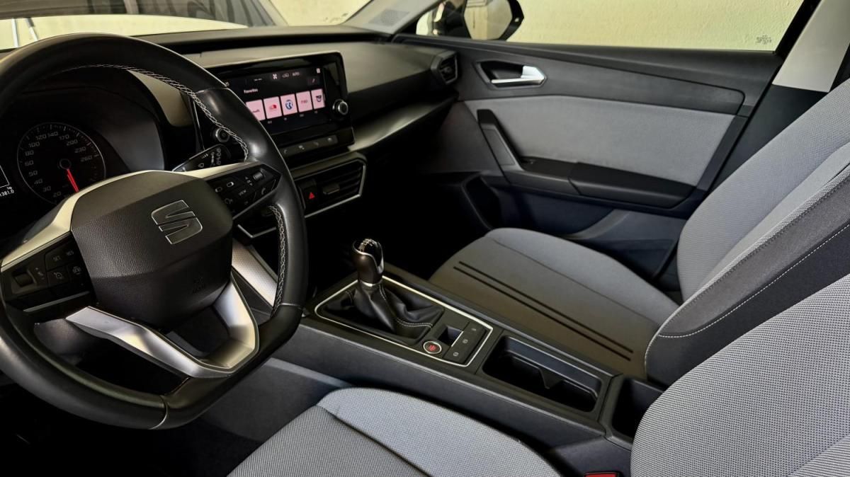 seat-leon-2023-diesel-1968cc