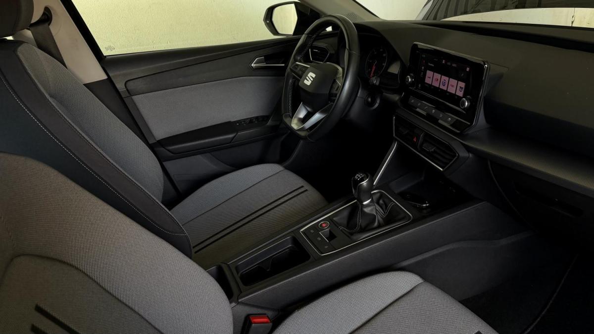 seat-leon-2023-diesel-1968cc