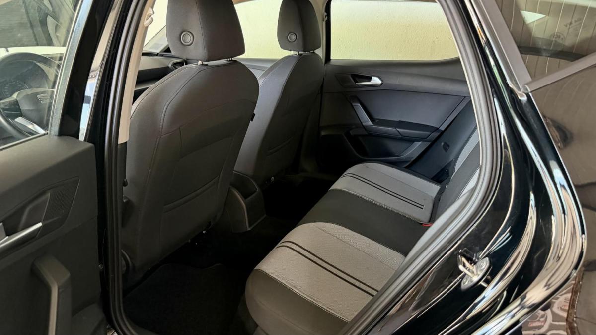 seat-leon-2023-diesel-1968cc