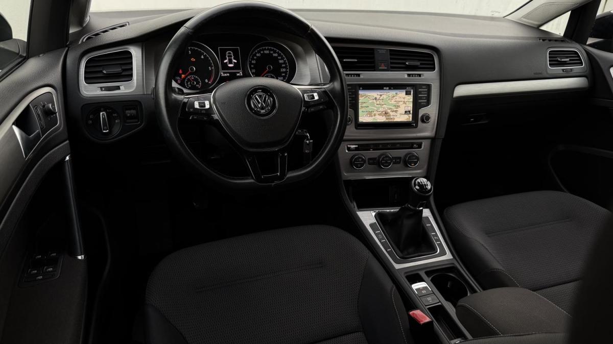 volkswagen-golf-2016-diesel-1598cc