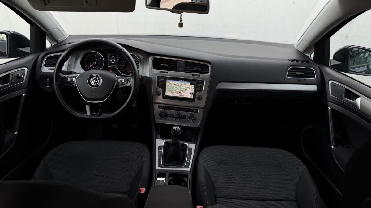 volkswagen-golf-2016-diesel-1598cc