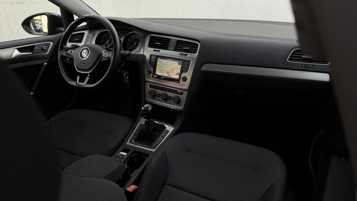volkswagen-golf-2016-diesel-1598cc
