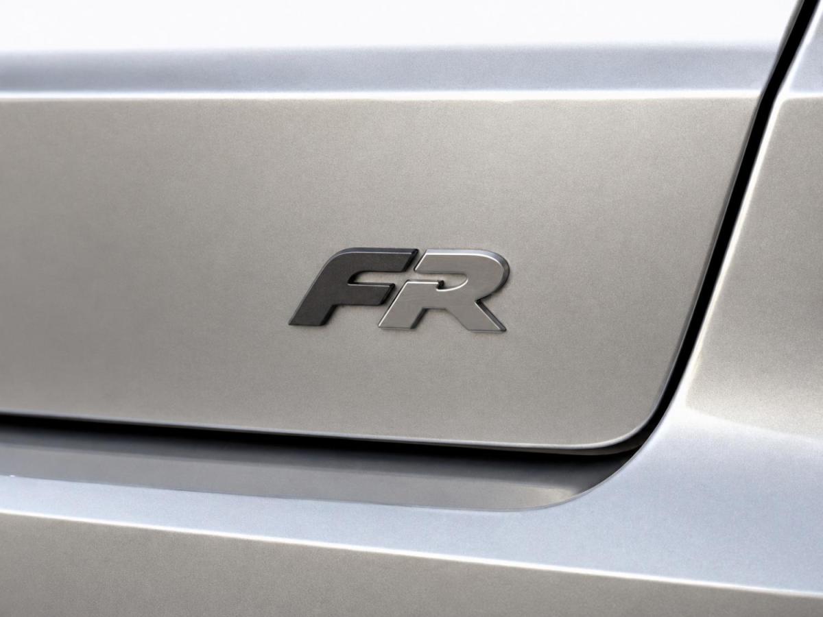 seat-arona-2023-gasolina-999cc