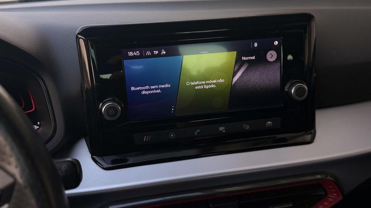 seat-arona-2023-gasolina-999cc