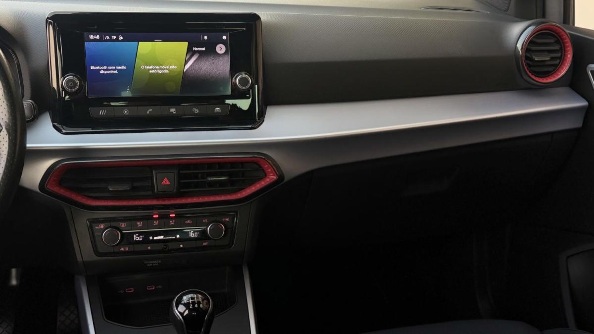 seat-arona-2023-gasolina-999cc