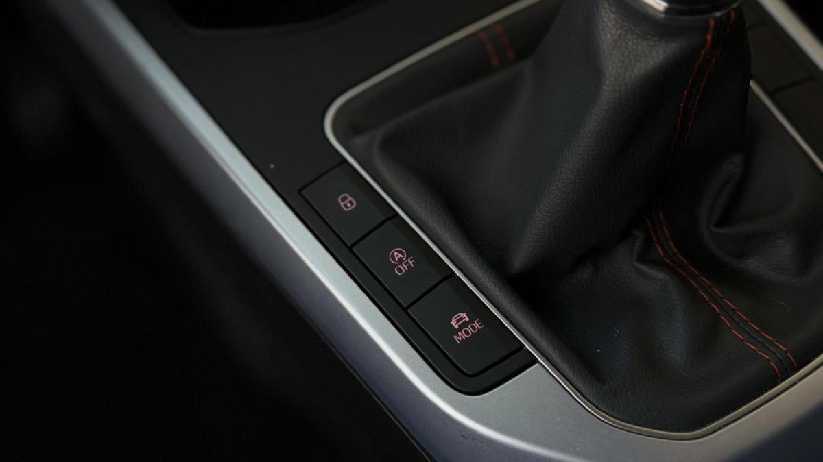 seat-arona-2023-gasolina-999cc