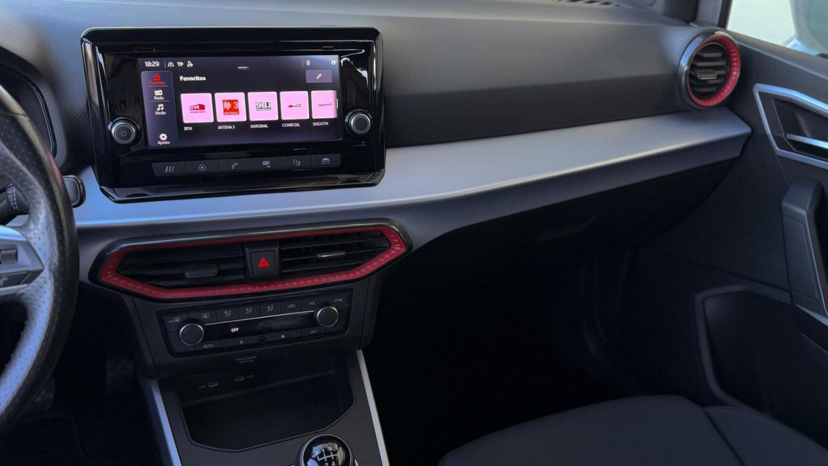 seat-arona-2023-gasolina-999cc