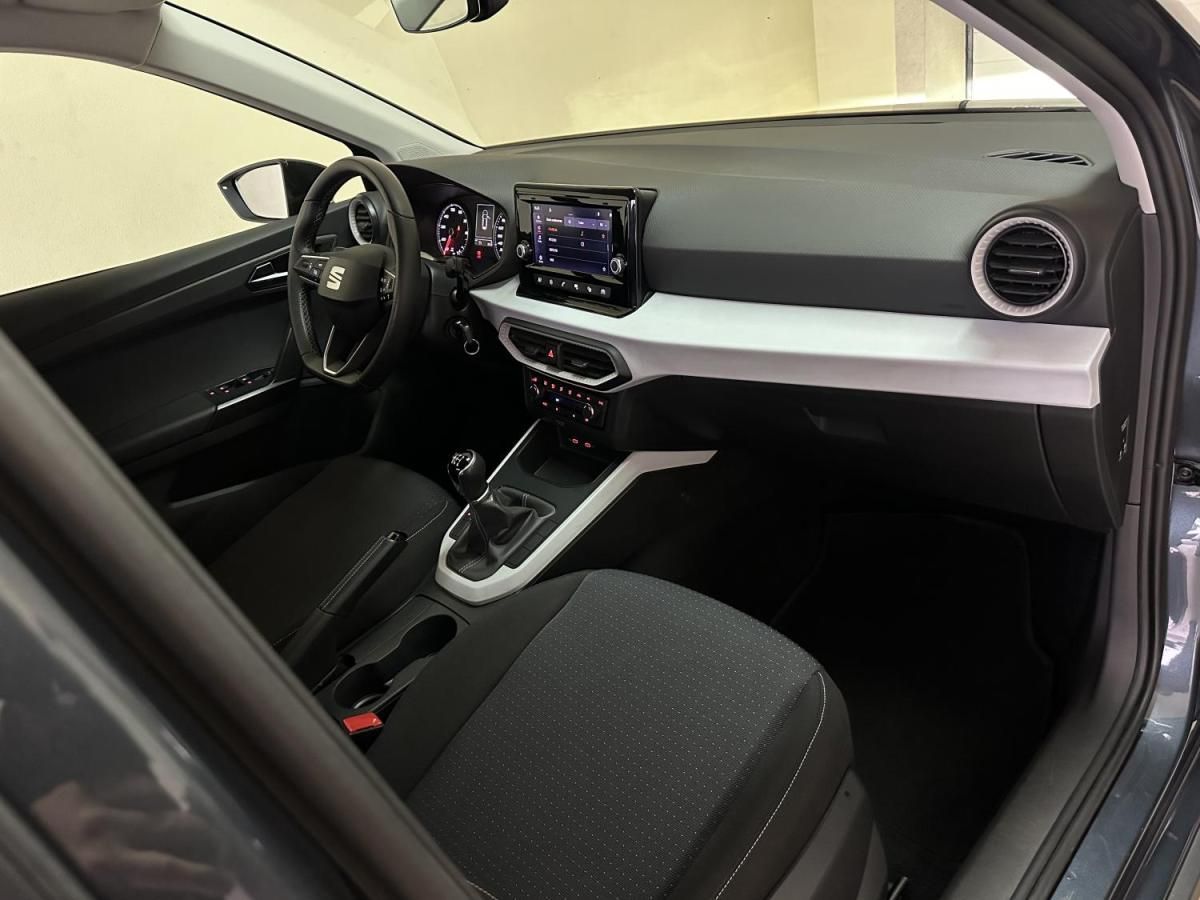 seat-arona-2023-gasolina-999cc