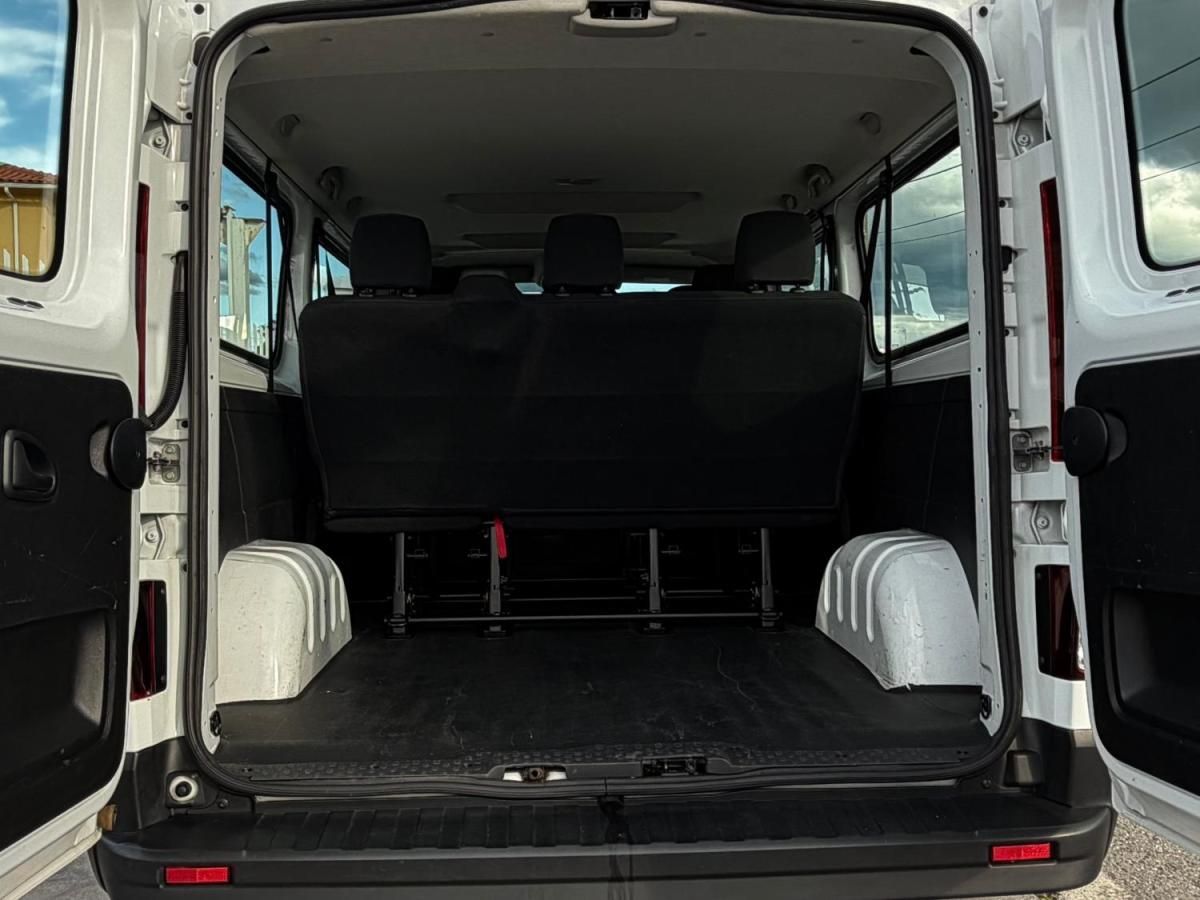 renault-trafic-2022-diesel-1997cc