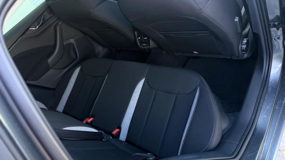 skoda-scala-2025-gasolina-999cc