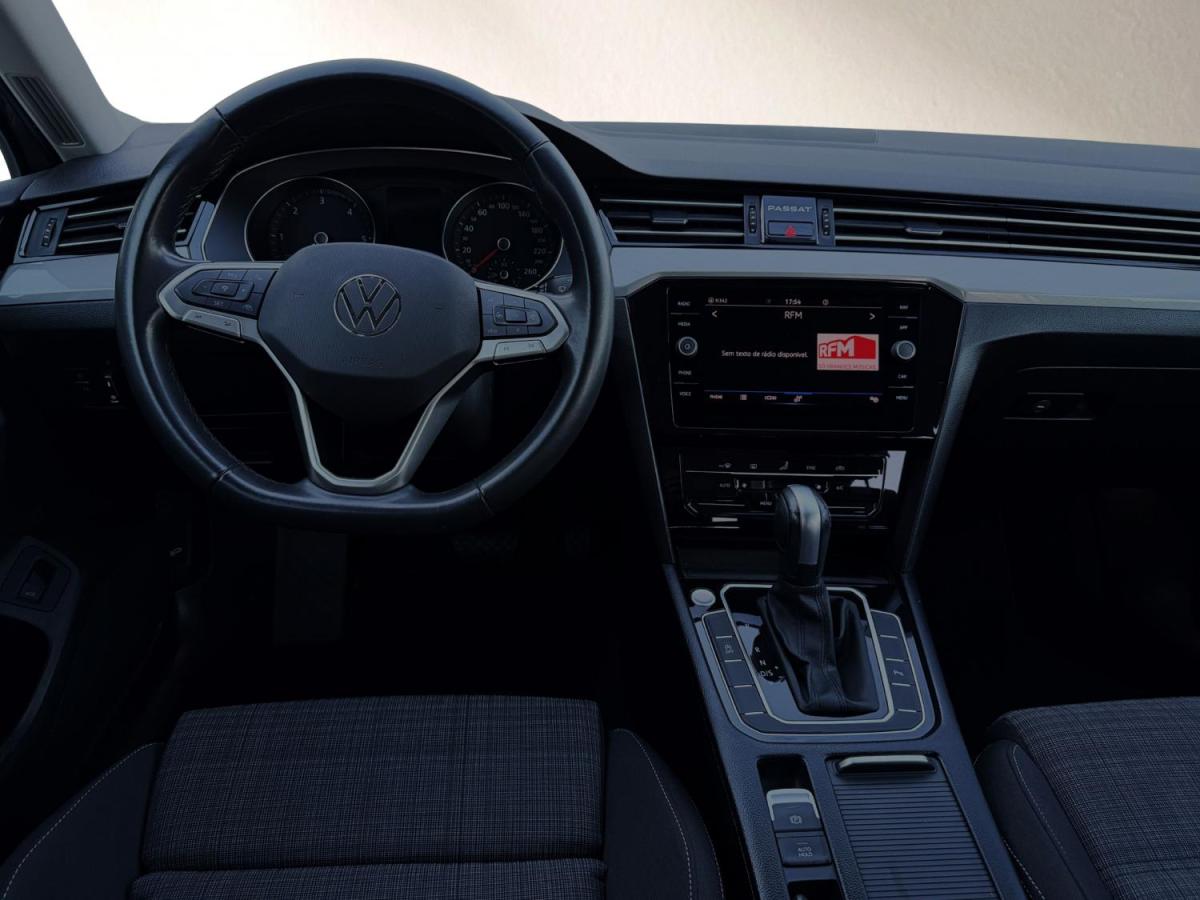 volkswagen-passat-variant-2022-diesel-1968cc