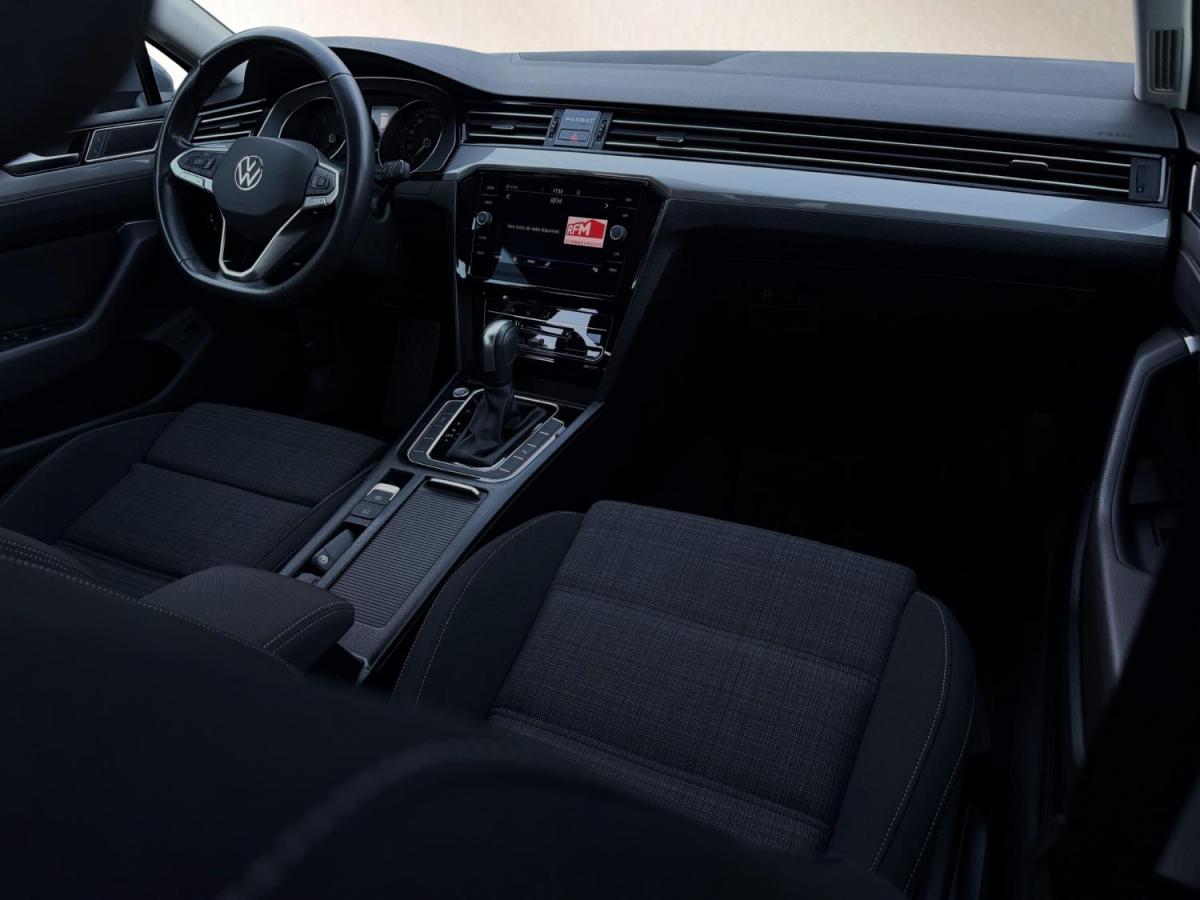 volkswagen-passat-variant-2022-diesel-1968cc