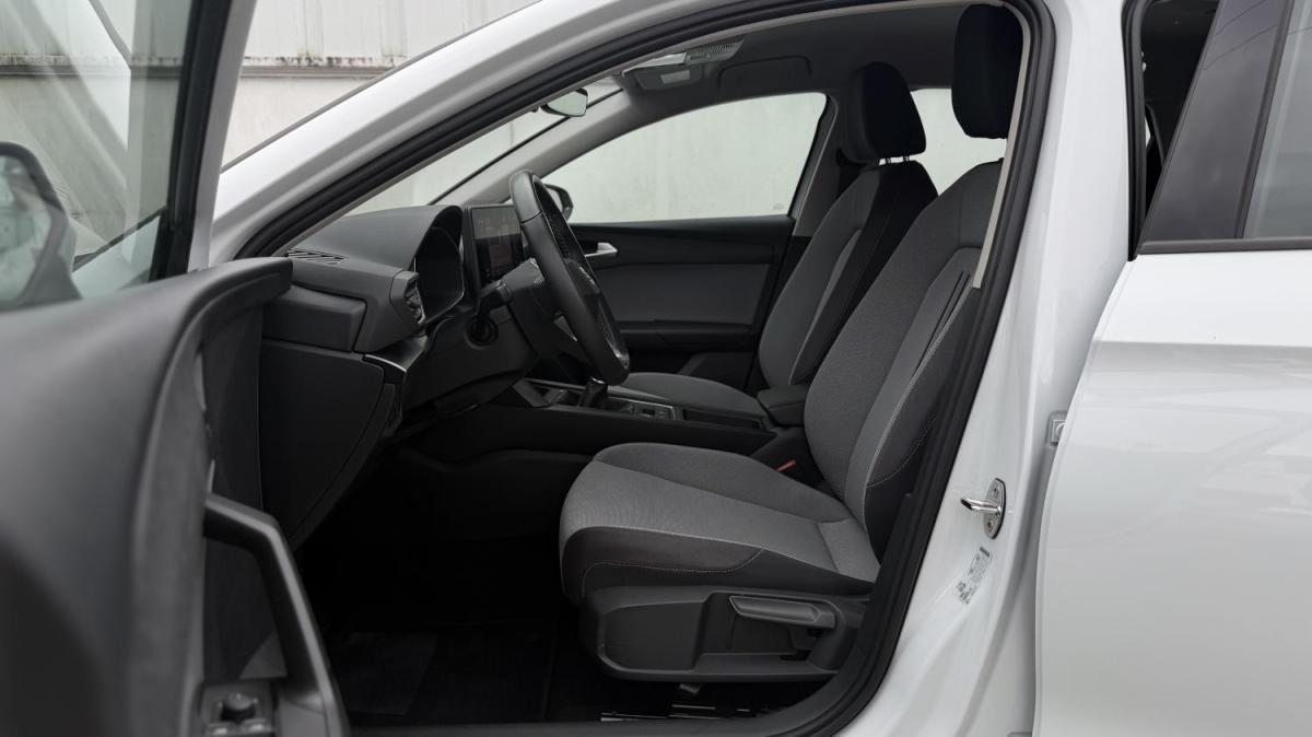 seat-leon-2024-diesel-1968cc