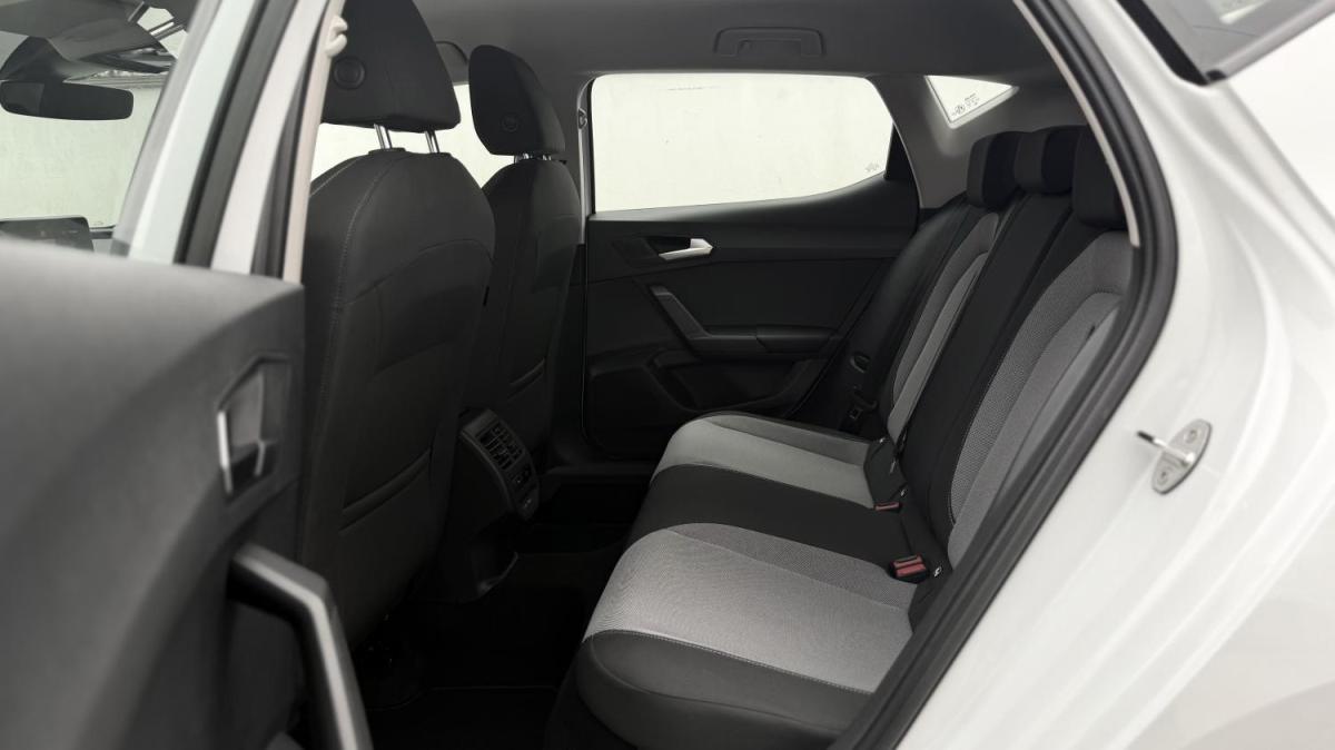 seat-leon-2024-diesel-1968cc
