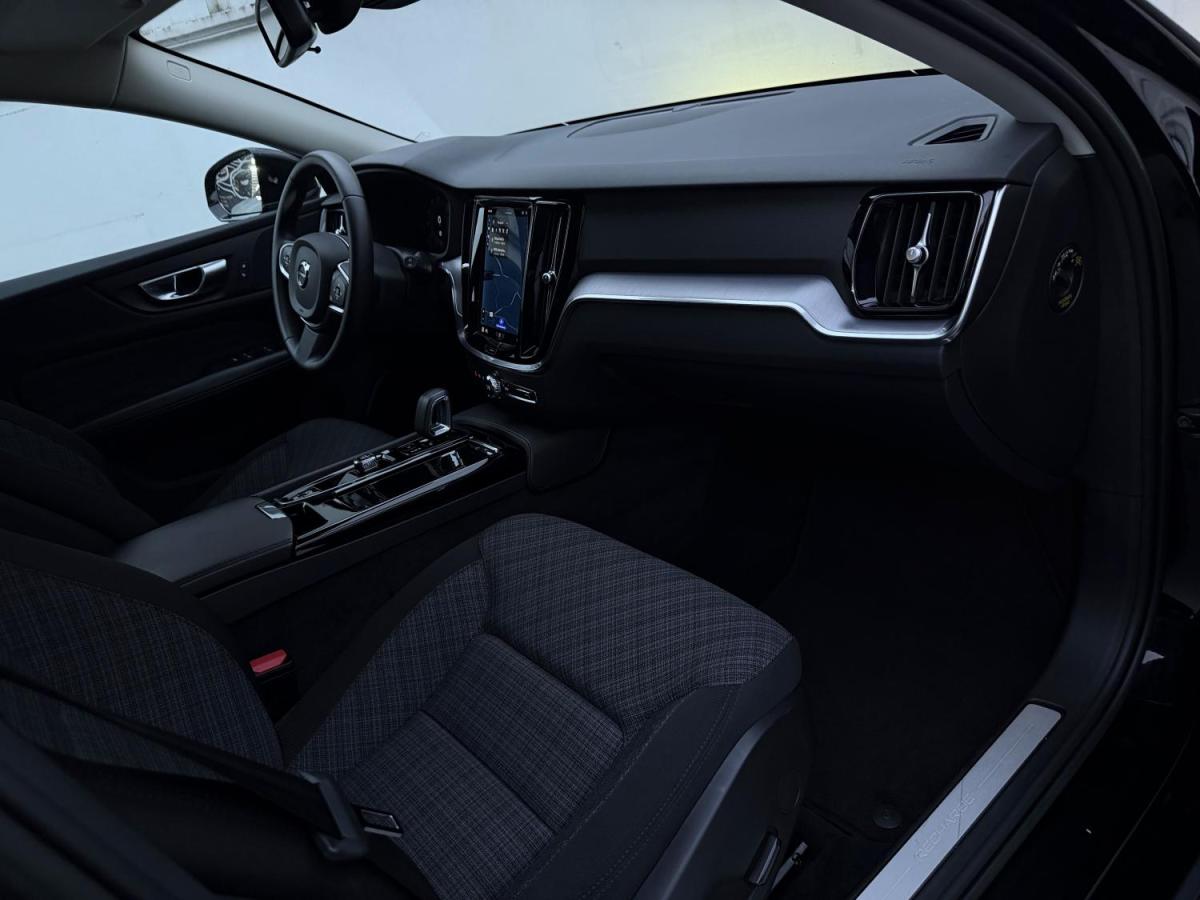 volvo-v60-2023-hibrido-a-gasolina-1969cc