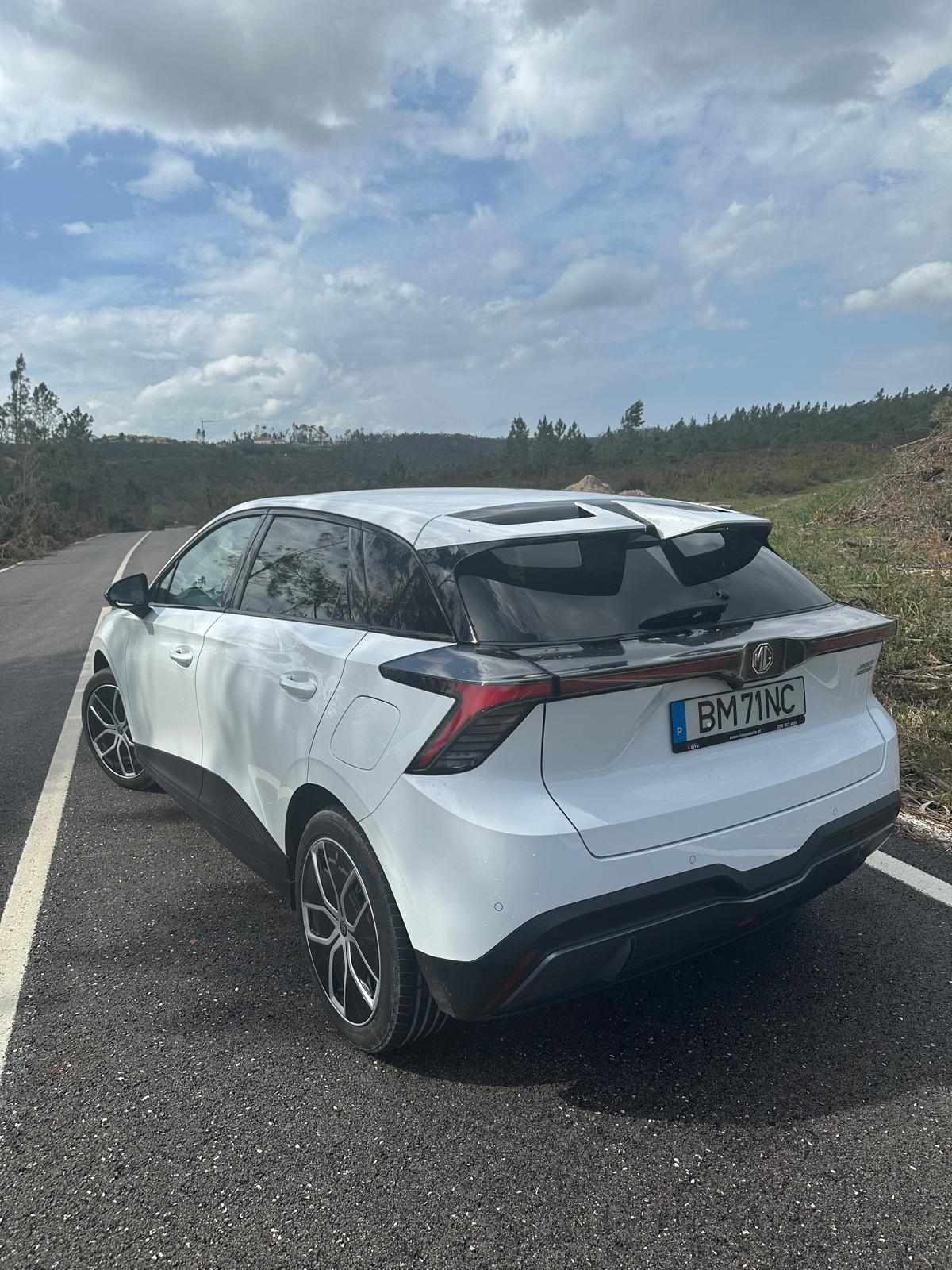 mg-mg4-64-kwh-long-range-2024-eletrico