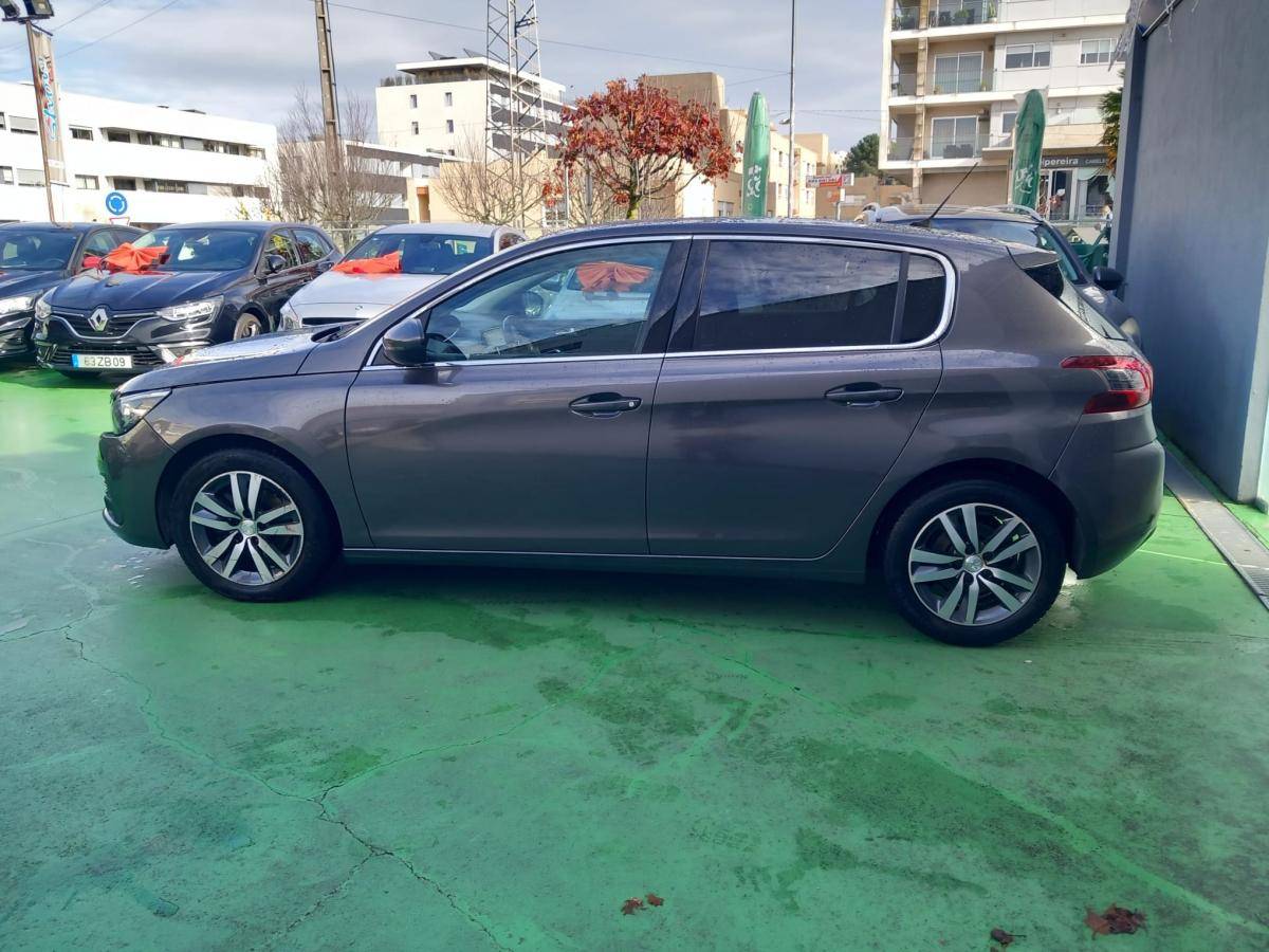 peugeot-308-2019-gasolina-1199cc