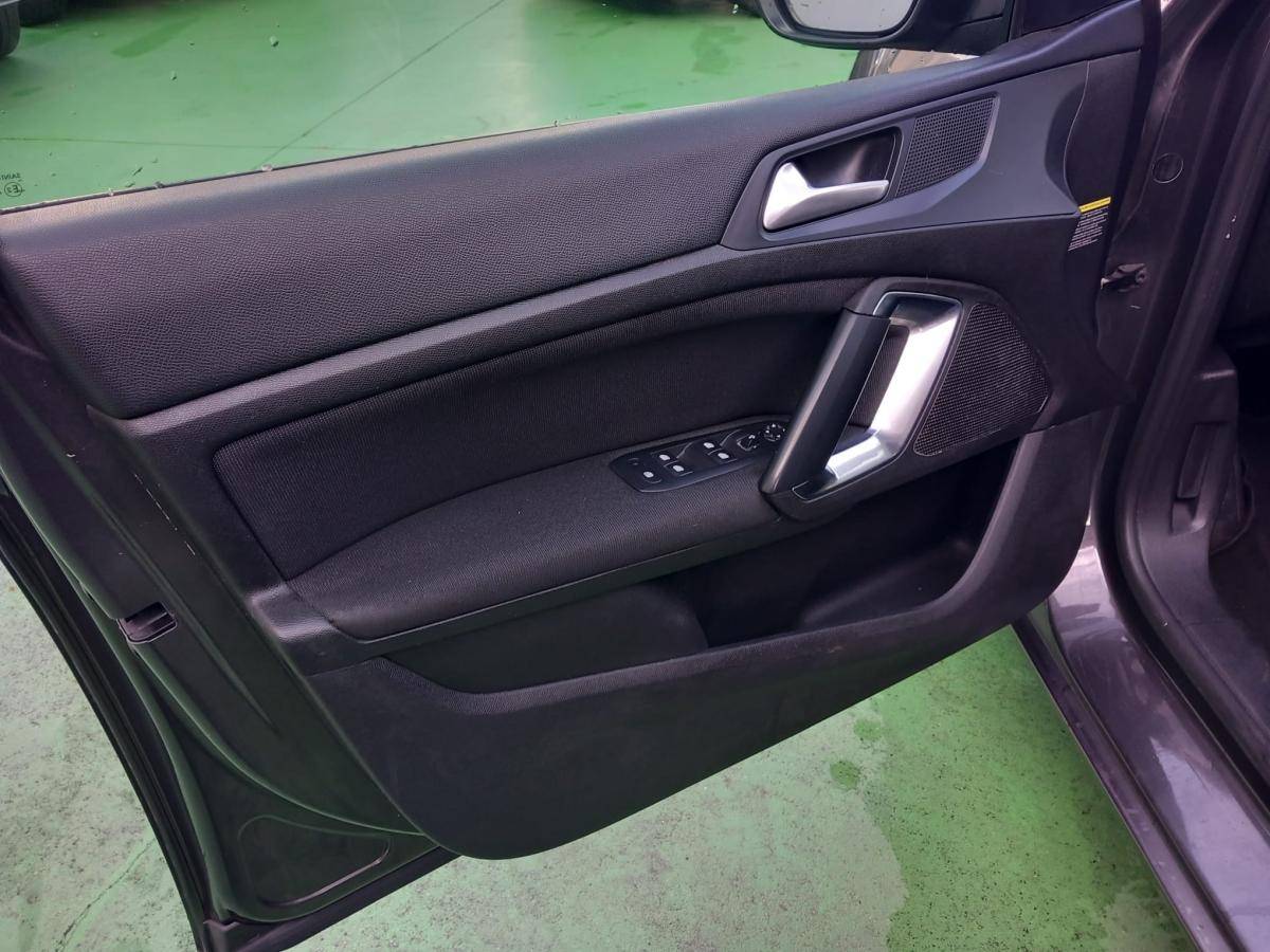 peugeot-308-2019-gasolina-1199cc