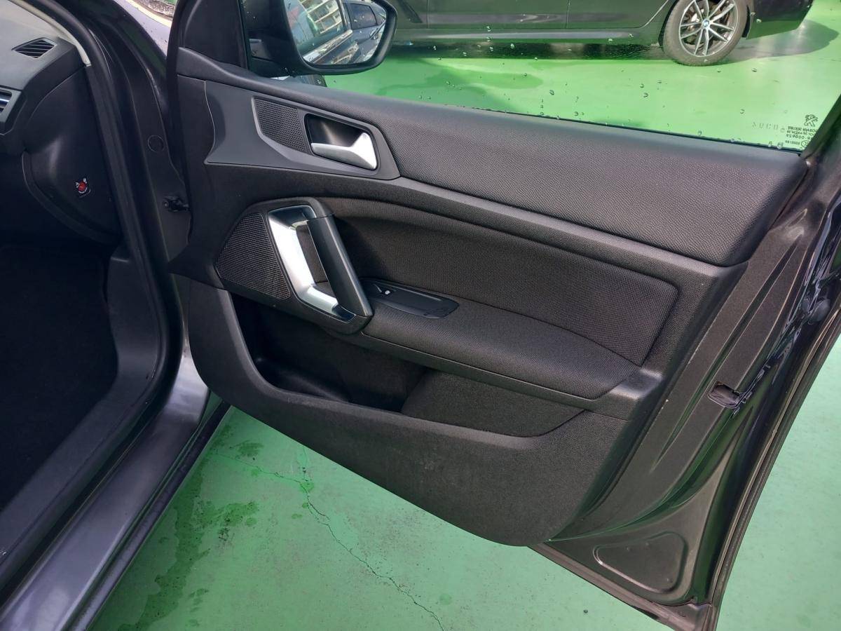 peugeot-308-2019-gasolina-1199cc